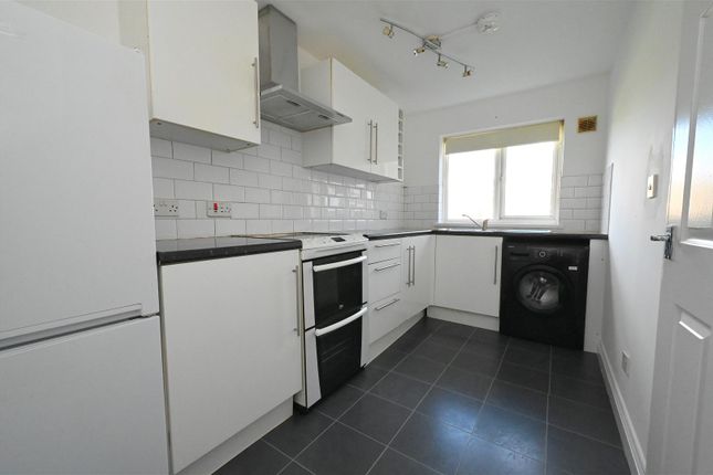 Flat 4, 18, Clent Way, Birmingham photo 4