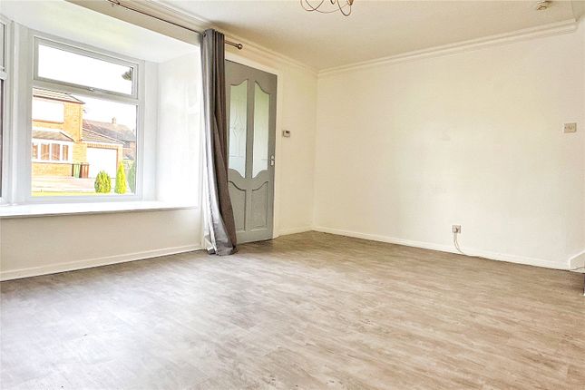 17, Earnshaw Close, Greater Manchester photo 3
