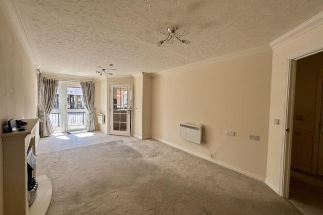 8, Royal Lodge, Newbury, Gillingham photo 4