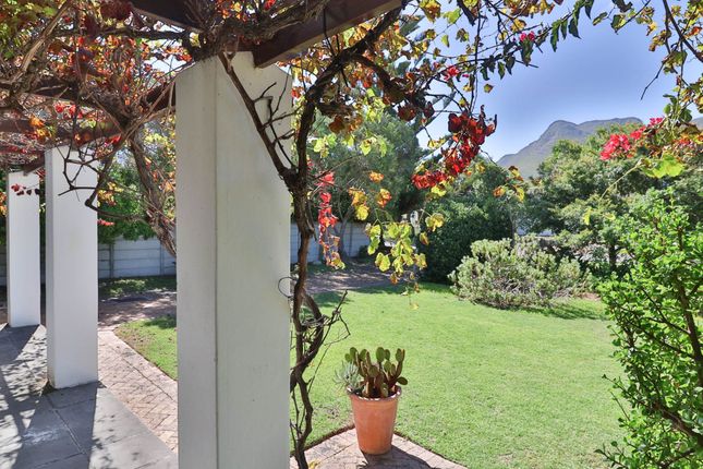 Detached house for sale in 15 Ghwarrieng Crescent, Vermont, Hermanus Coast, Western Cape, South Africa