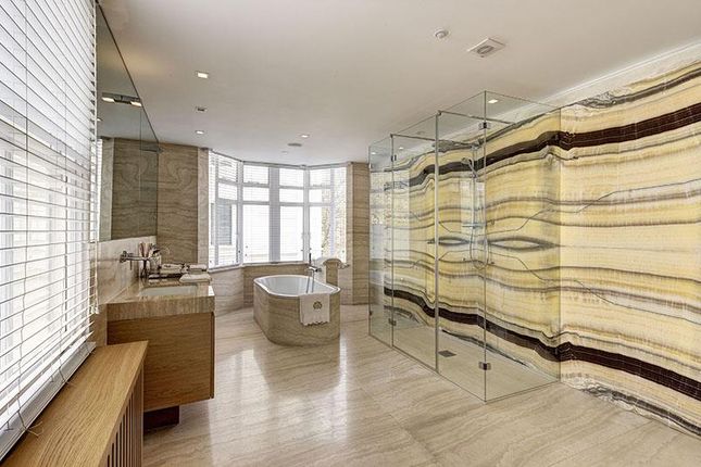 47 Princes Gate - 336051 Master En-Suite_Rgb_800Px