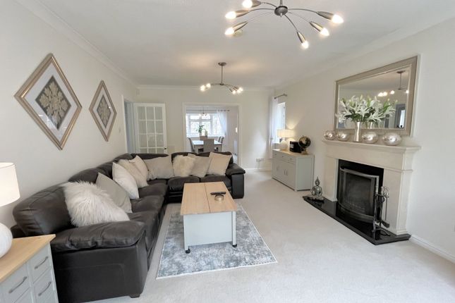 21, Meredun Close, Winchester photo 4