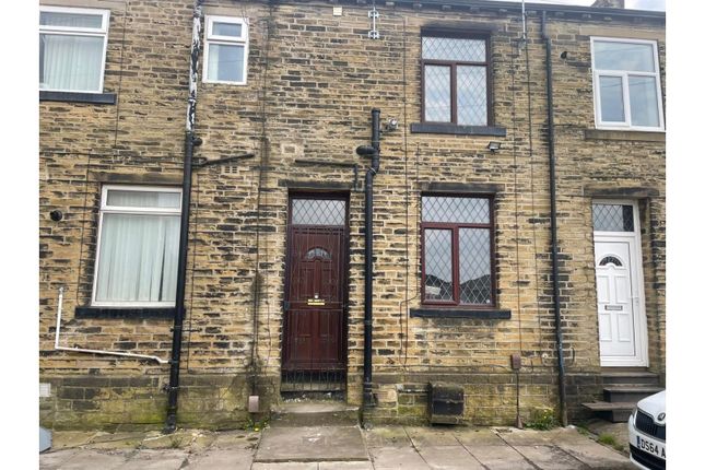 Thumbnail Terraced house for sale in Giles Street, Bradford