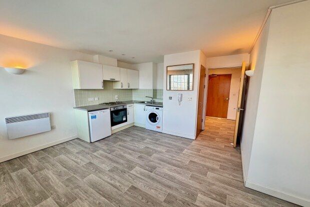 Flat to rent in Cranbrook Street, Nottingham