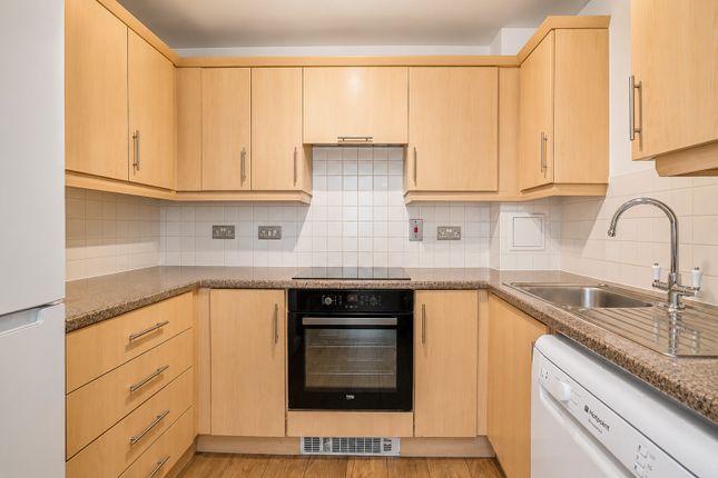 Flat 8, 39, Effra Parade, London photo 4