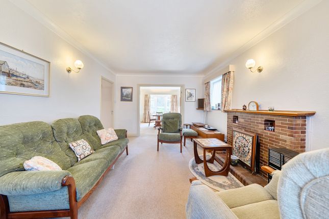 66, Westbury Road, Hertfordshire photo 4