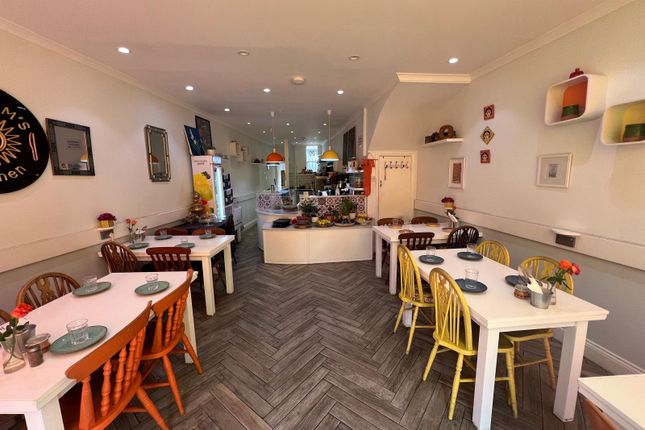 Thumbnail Restaurant/cafe for sale in St. Marys Road, London