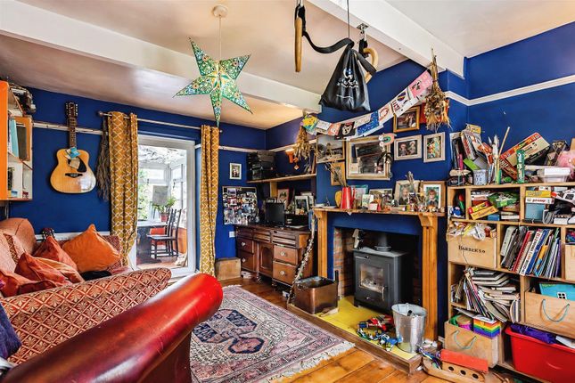 4, Queens Road, Bridport photo 4