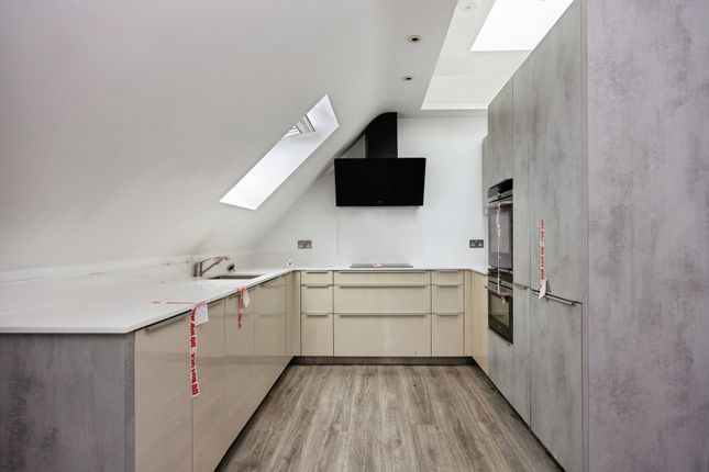 8 Trinity Mews photo 2