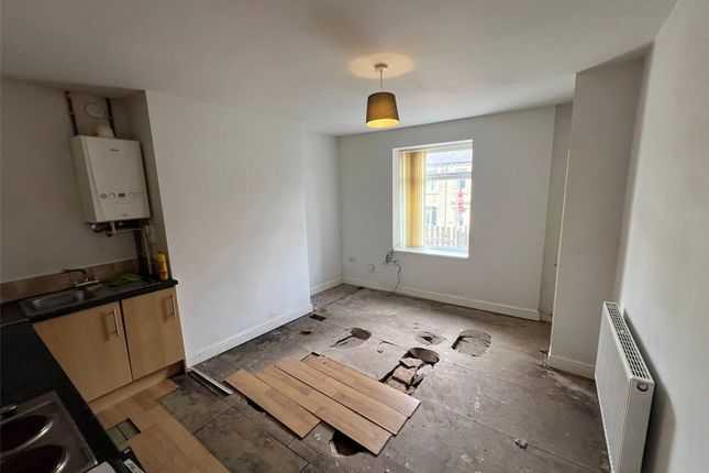 537, Manchester Road, Huddersfield photo 3