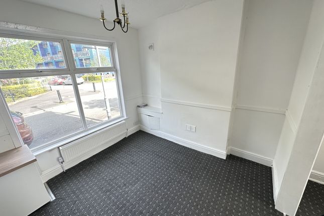 Terraced house to rent in Bickerdike Avenue, Manchester