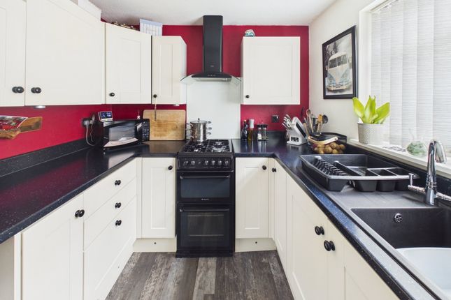 10, Fairmead Way, Whitby photo 4