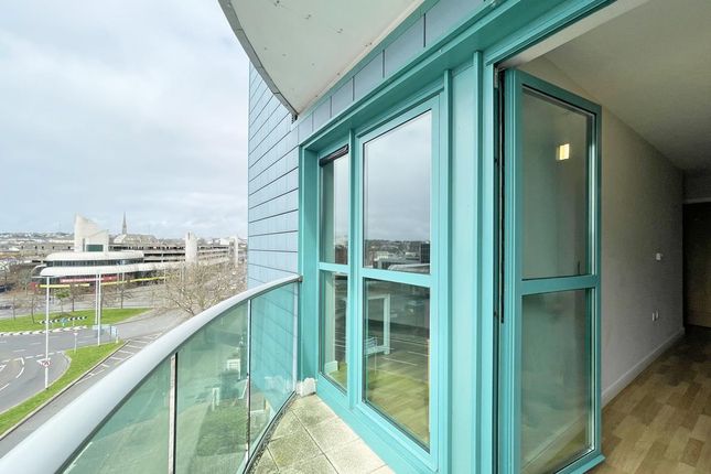 Flat for sale in Ocean Crescent, The Hoe, Plymouth