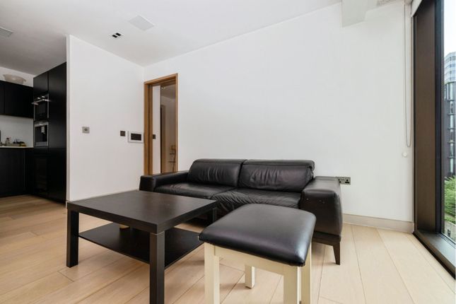 Apartment 61/Roman House, Wood Street, London photo 3