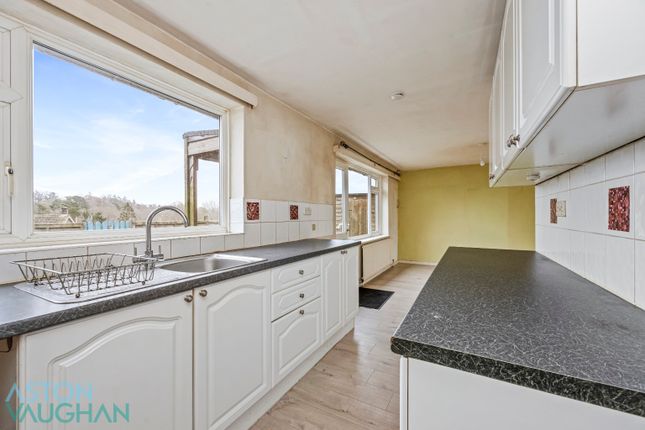 Flat, 1A Beechview Parade, Crowborough photo 3