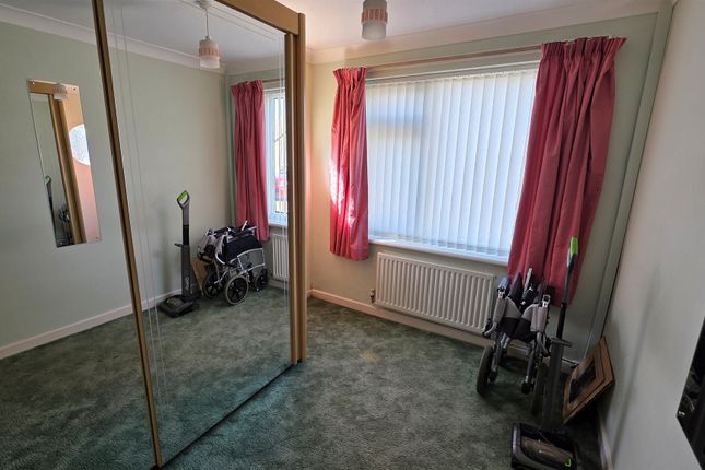 7, Alderbrook Close, Burton-On-Trent photo 5
