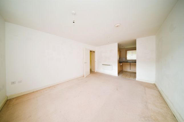 Flat for sale in Bromley Close, East Road, Harlow