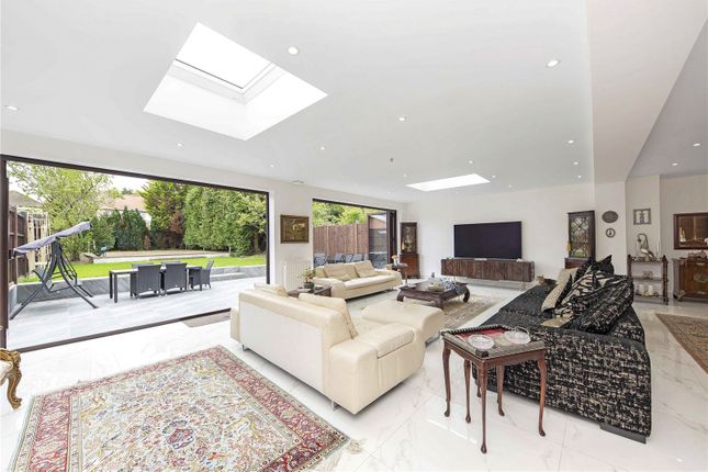 7, Grasmere Avenue, London photo 2