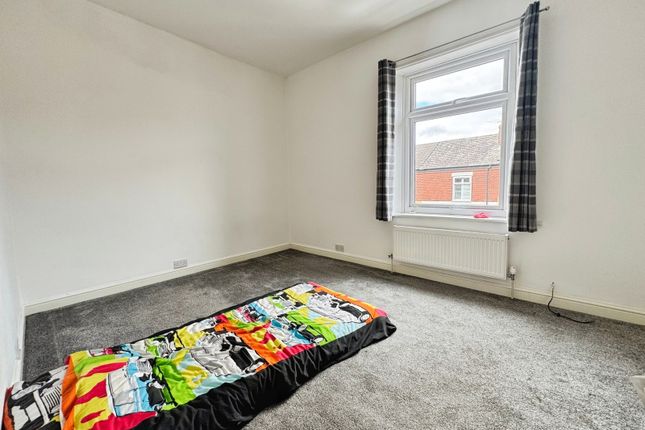 38, Buchanan Street, Swinton photo 5