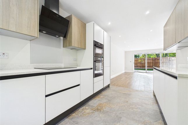Plot 5 The Crest, Castlefields, Hadleigh photo 2