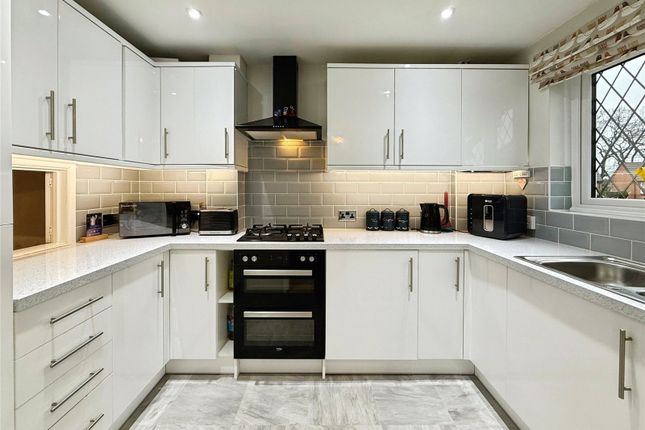 22, Wargrove Drive, Sandhurst photo 3