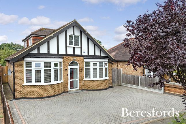 Thumbnail Bungalow for sale in Ashlyn Grove, Hornchurch