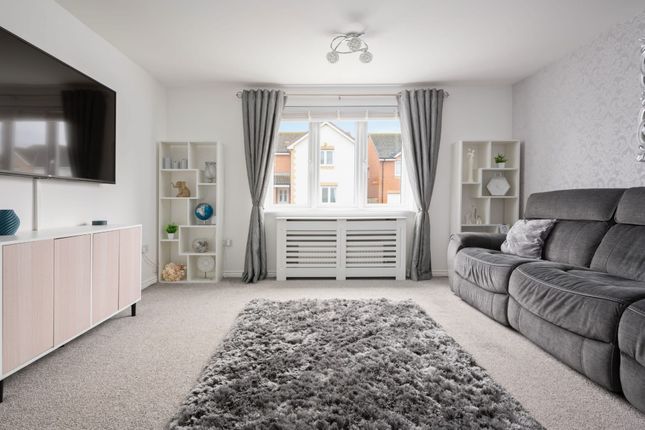 45 McGarvie Drive, Falkirk photo 3