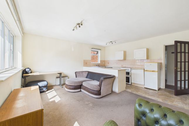 4 Gascoigne Court, 2, De Grey Street, HULL photo 4