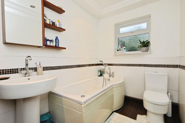 140, Mount View Road, Sheffield photo 4