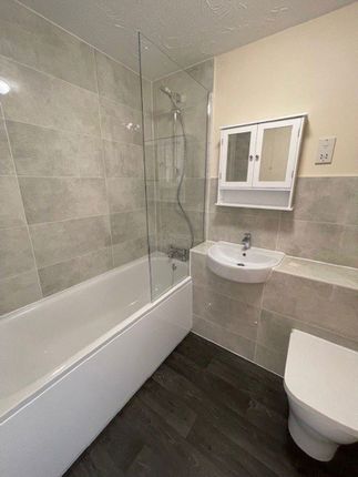 31, Lovegrove Drive, Berks photo 4