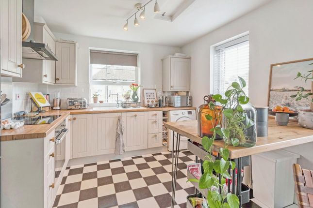 Flat for sale in Speculation Street, York