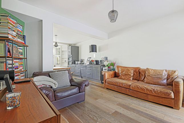 Terraced house to rent in Old Ford Road, London