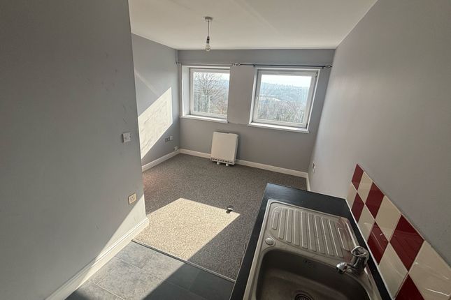 1126, SWANSEA photo 4