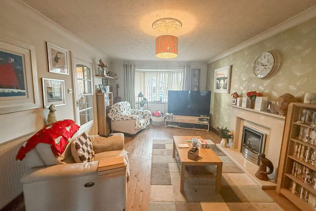 2, Burnmoor Close, Lincoln photo 2