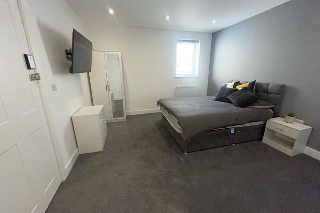 Room to rent in Gladys Avenue, Portsmouth