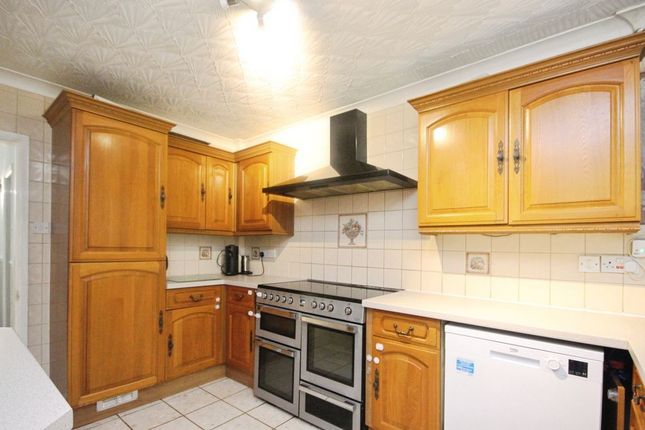 19, Shetland Way, Immingham photo 4