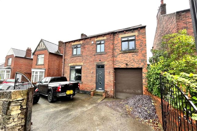 Thumbnail Detached house for sale in Huddersfield Road, Mirfield