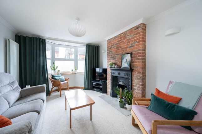 64, Billingshurst Road, Horsham photo 4