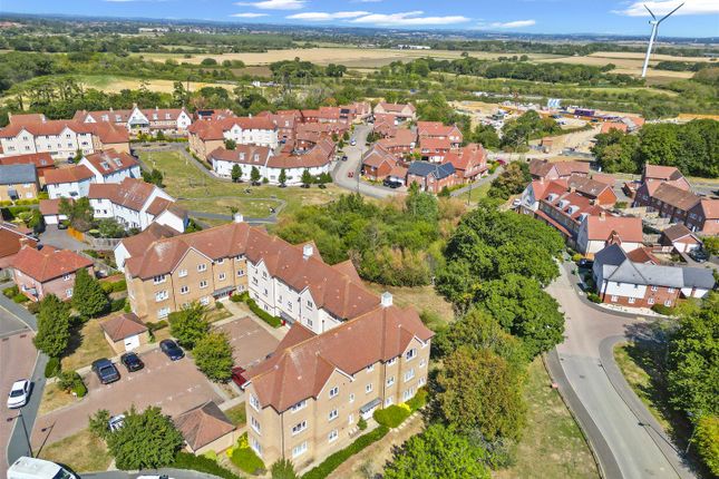 30, Kensington Way, Polegate photo 3