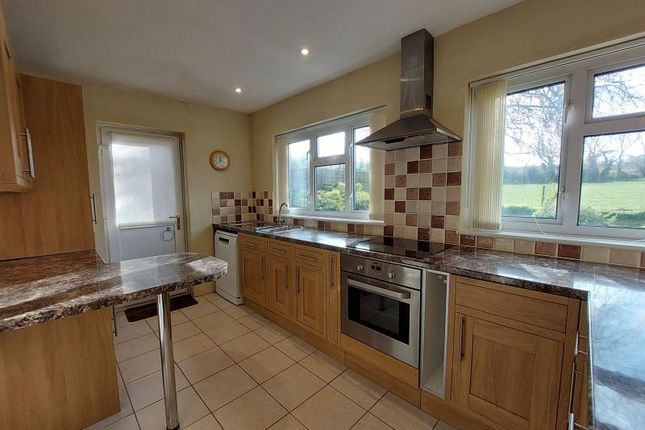 65, Strathcona Avenue, Little Bookham photo 3