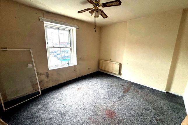 111, Leeds Road, Lancashire photo 4