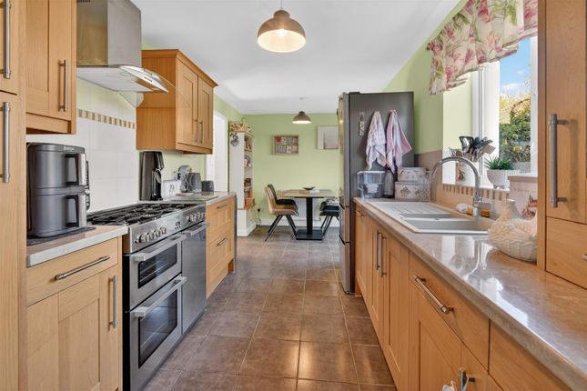 11, Thorntree Grove, York photo 4