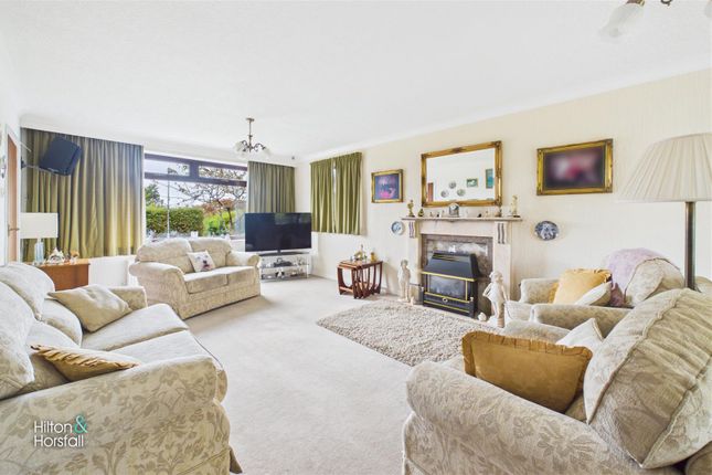Harewood Avenue, Simonstone photo 3