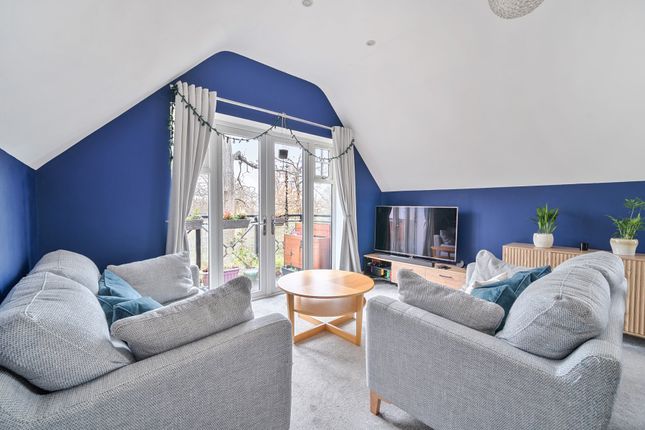 Flat 6, Birchwood Court,, Birchwood Drive, Surrey photo 2