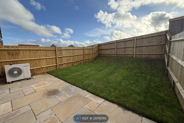 Monarch Place, High Street, Newington photo 3