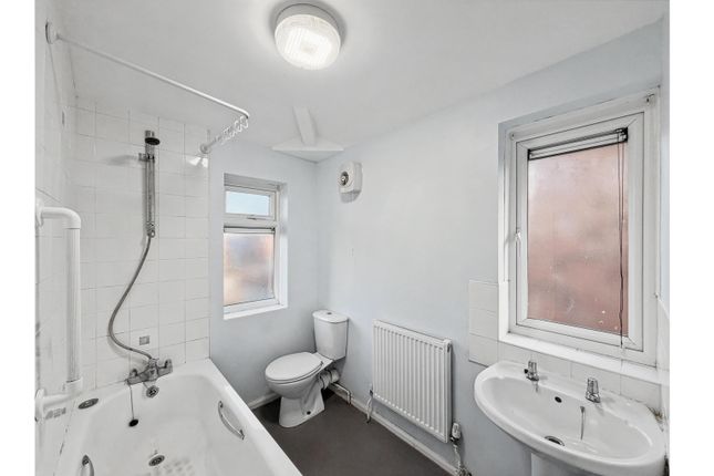 45, Hulme Road, Sale photo 5
