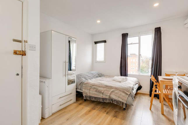 Flat 17, 36, Penywern Road, Penywern Road photo 2