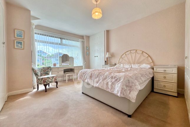 297, Glasgow Road, Paisley photo 4