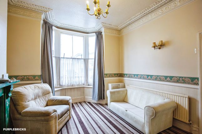 13, Hill Street, Blackpool photo 4