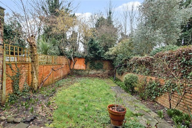 A, 28, Scarborough Road, London photo 2